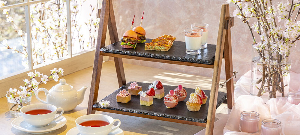 桜×いちごアフタヌーンティー